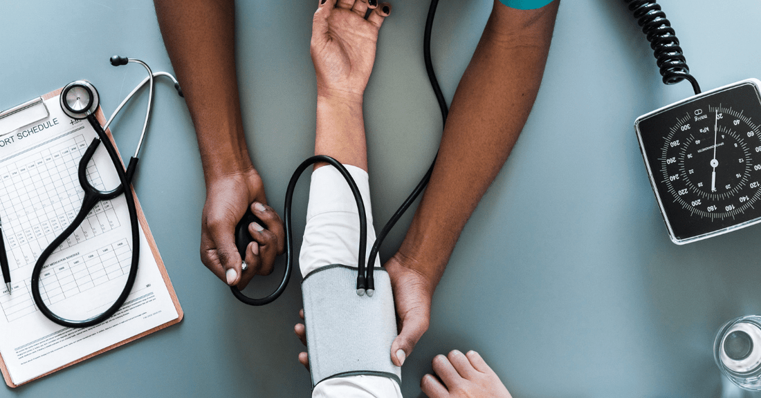 SALUD FEMENINA Y MODELO MÉDICO HEGEMÓNICO
