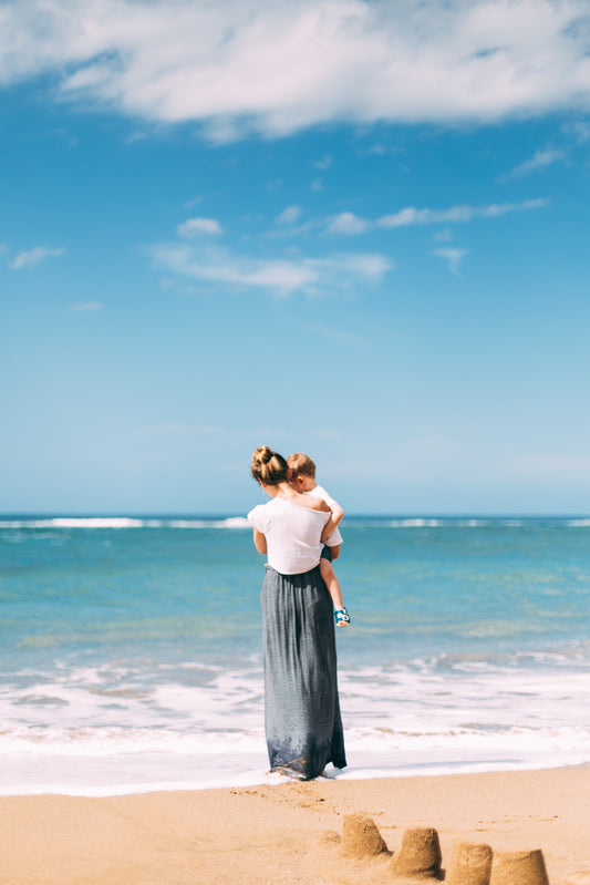 HOY LEEMOS "LAS MADRES CONTRA LAS MUJERES"