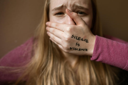 SALUD MENTAL Y VIOLENCIA DE GÉNERO: EL IMPACTO PSICOLÓGICO EN LAS VÍCTIMAS